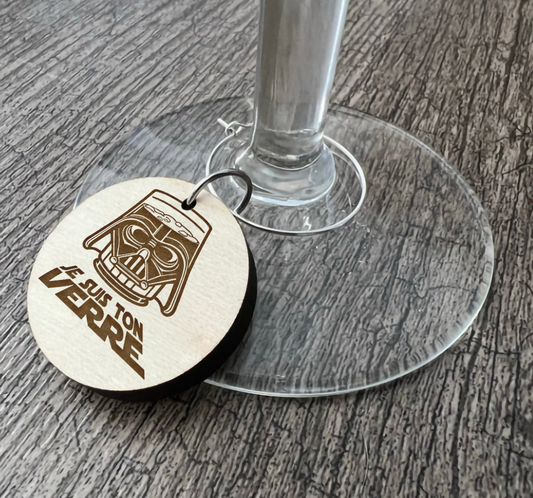Un identificateur à coupe de vin "Je suis ton verre"
