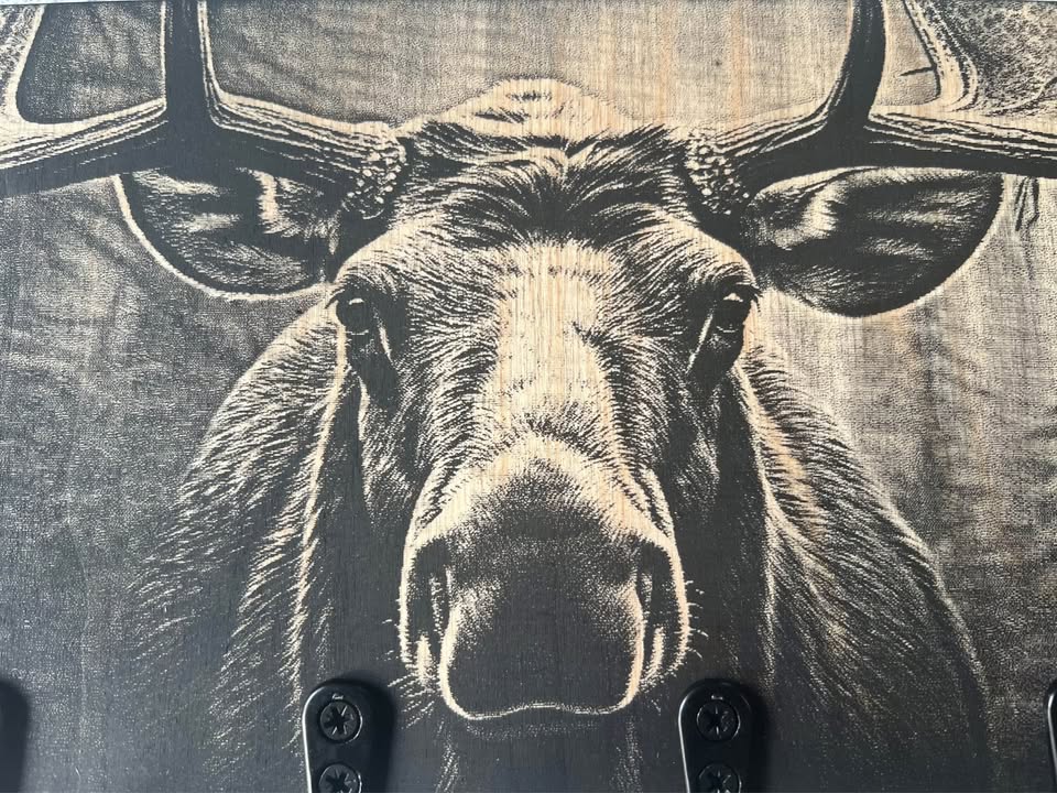 Porte-clés mural en bois (Orignal)
