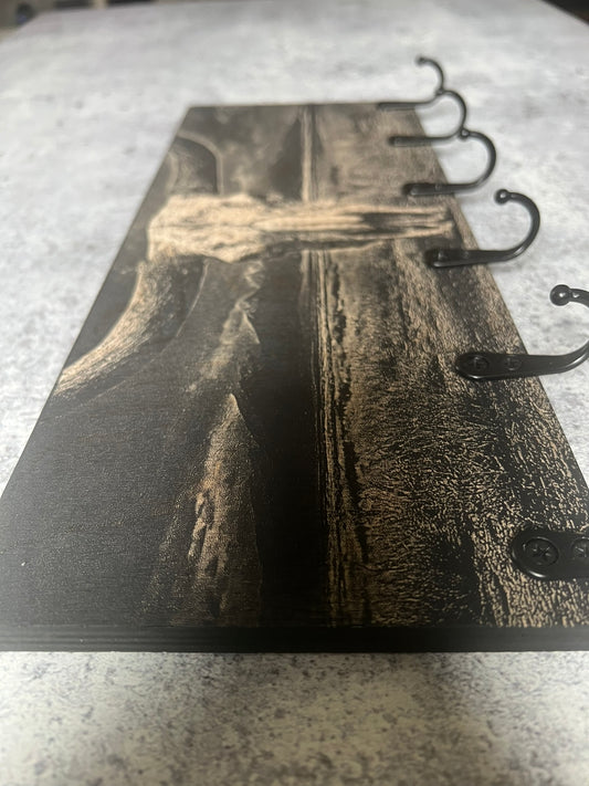 Porte-clés mural en bois (Crâne taureau)