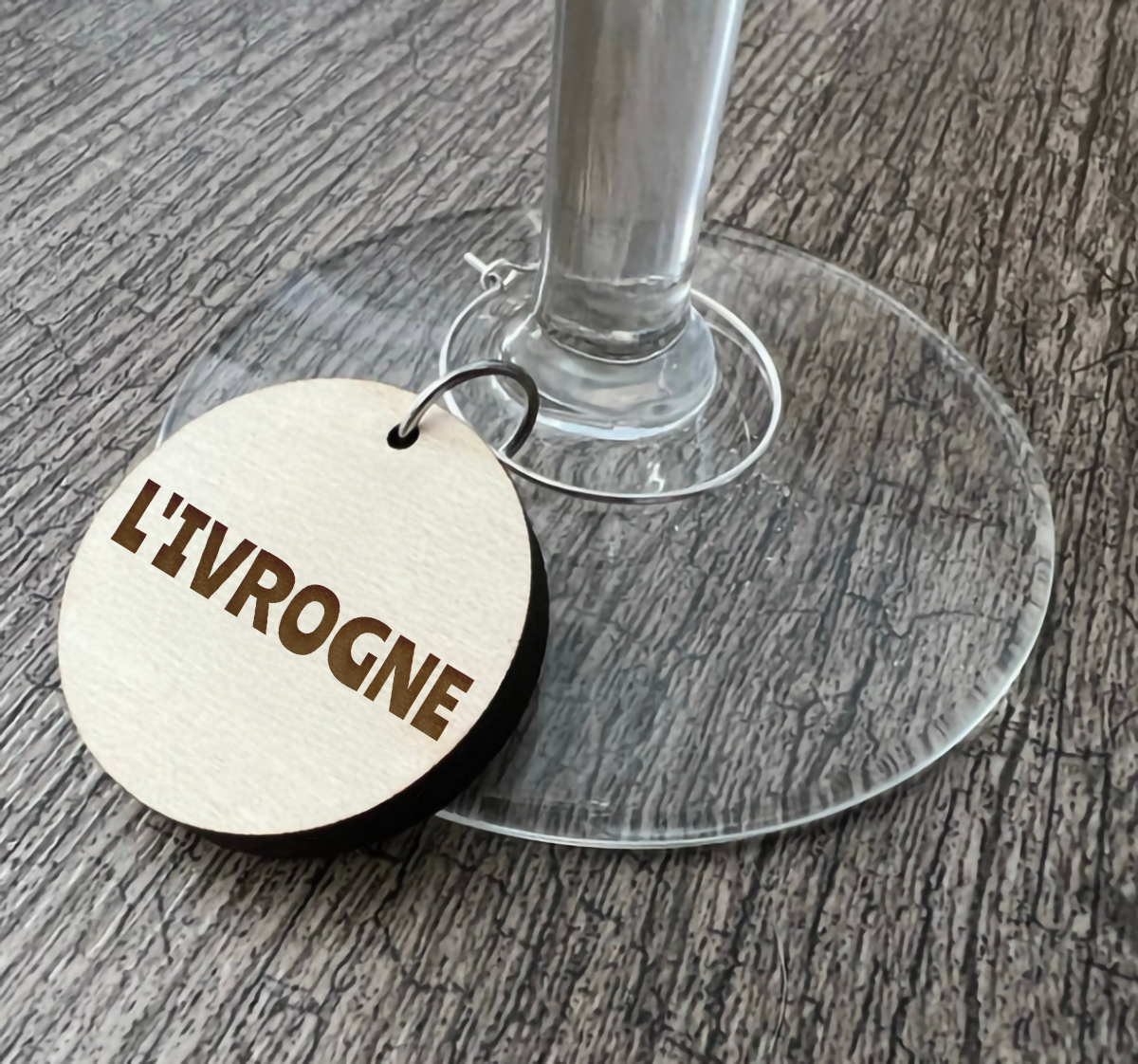 Un identificateur à coupe de vin "L'ivrogne"