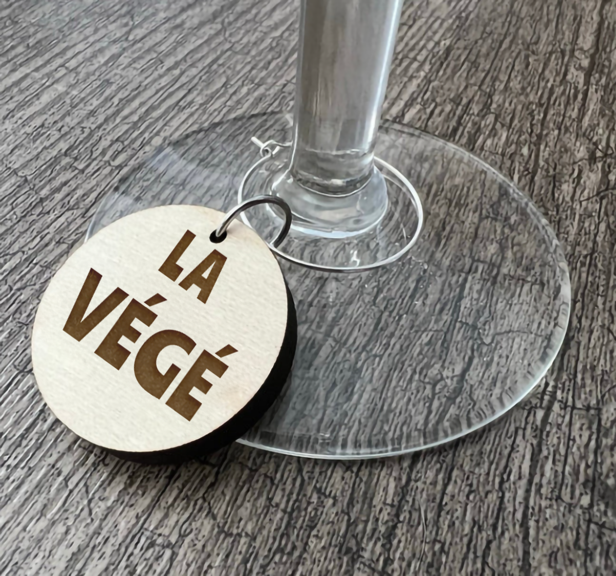 Un identificateur à coupe de vin "La Végé"