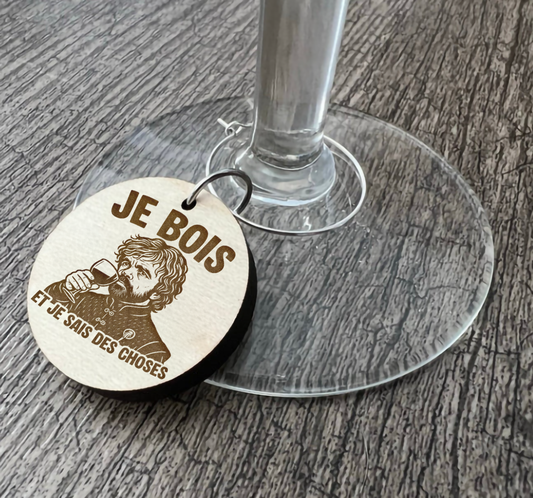 Un identificateur à coupe de vin "Je bois et je sais des choses"